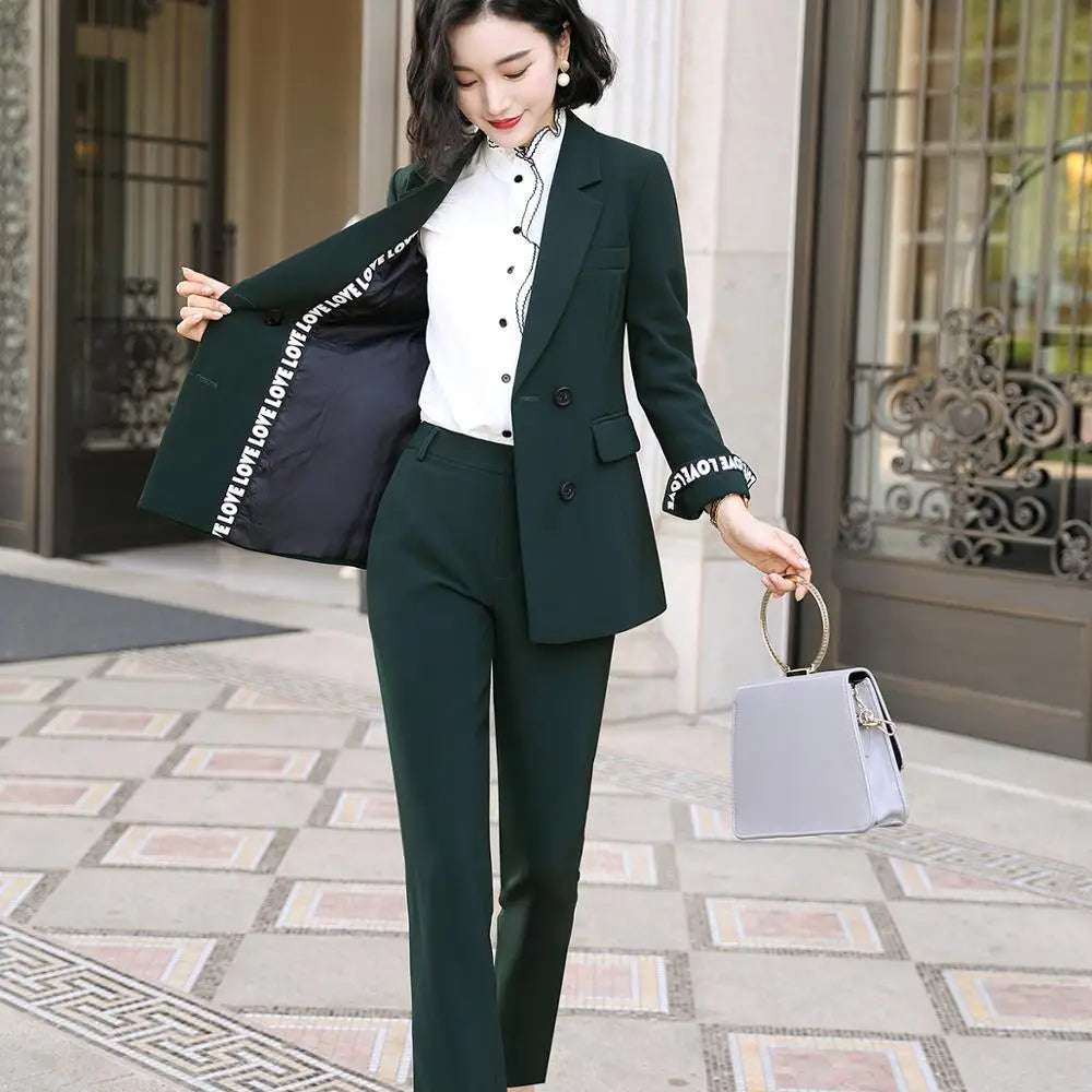 Ankle-Length Trouser Chic